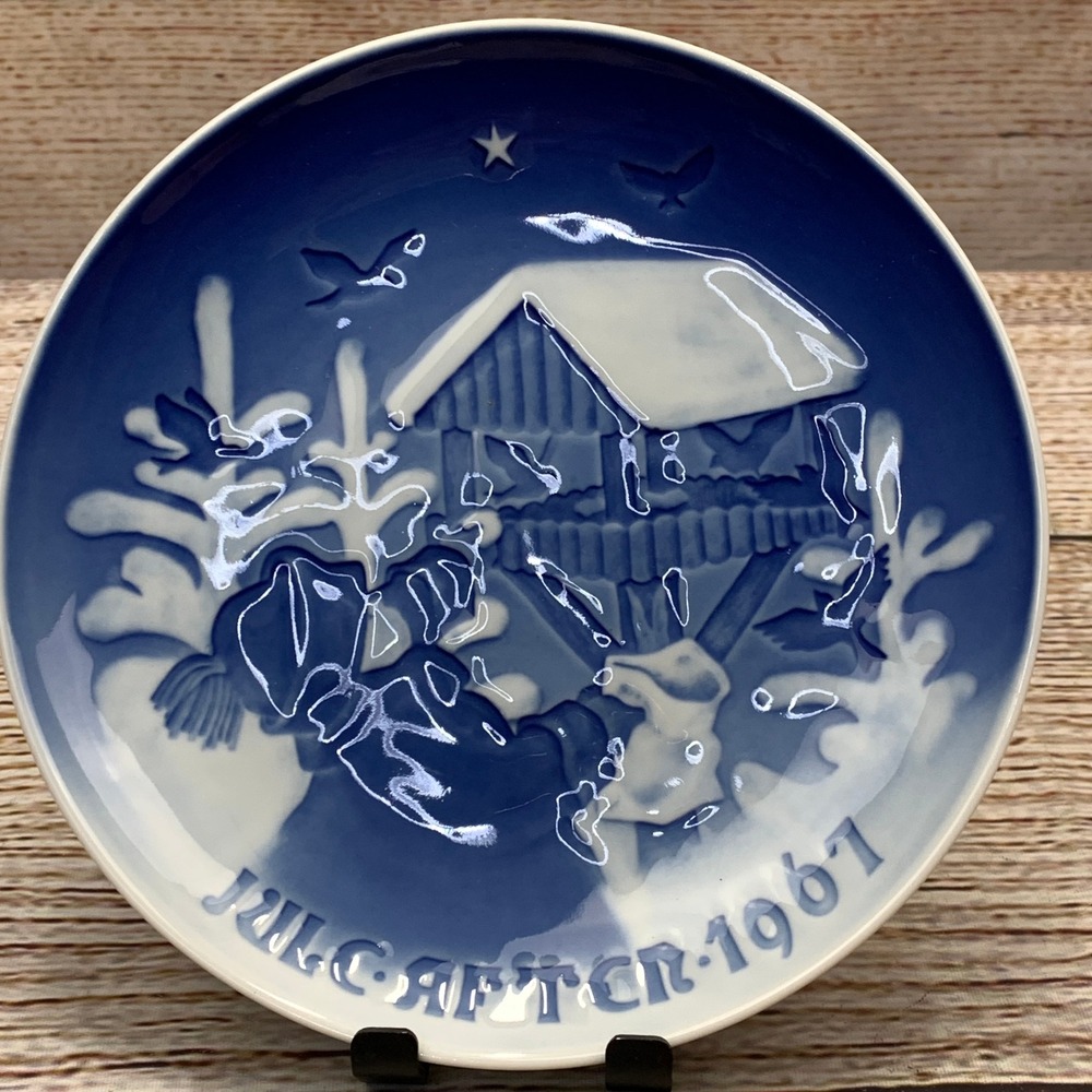Bing‎ & Grondahl Copenhagen Denmark Fuglenes 1967 Christmas 7" Collector Plate
